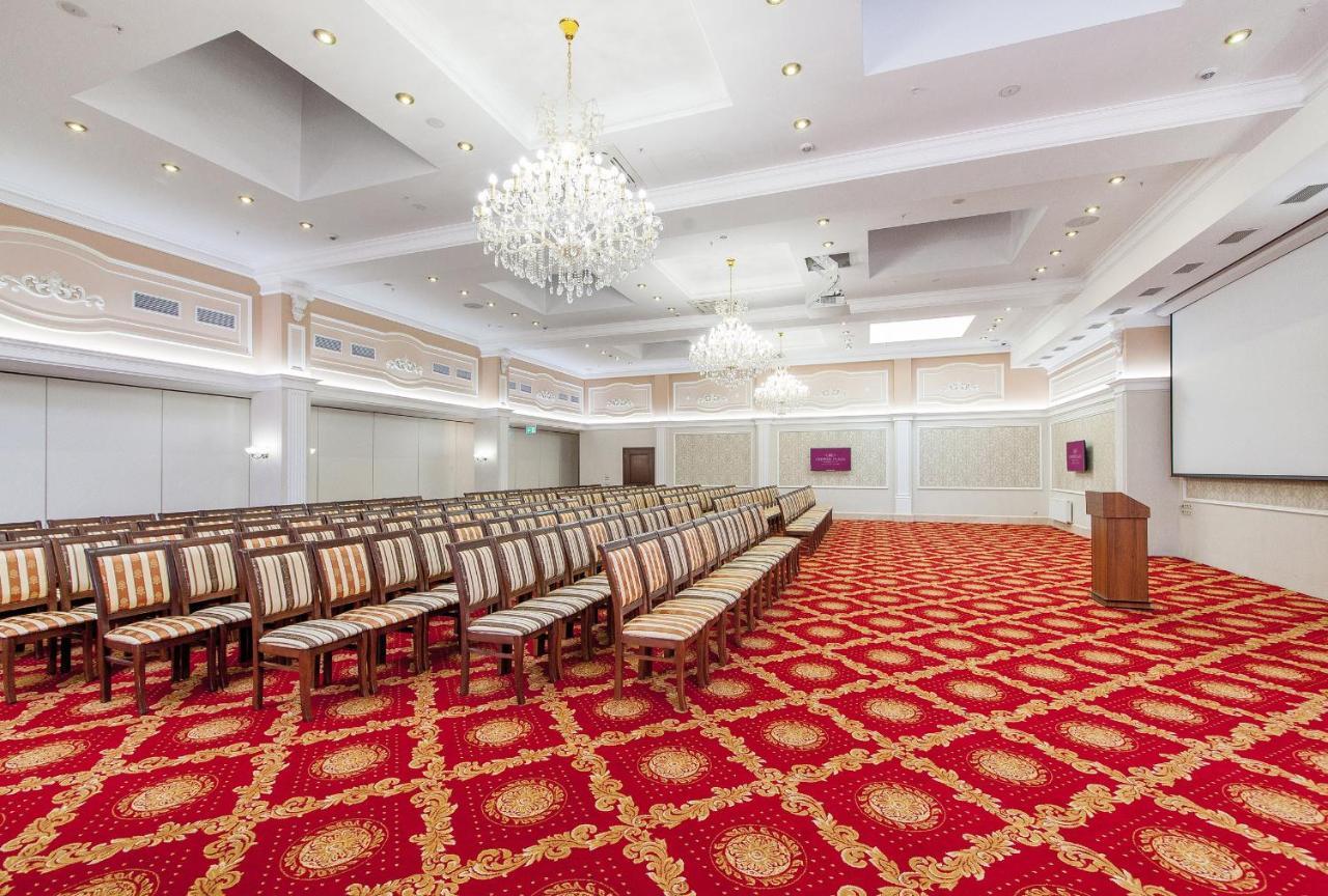 Crowne Plaza Krasnodar - Centre, An Ihg Hotel Екстер'єр фото